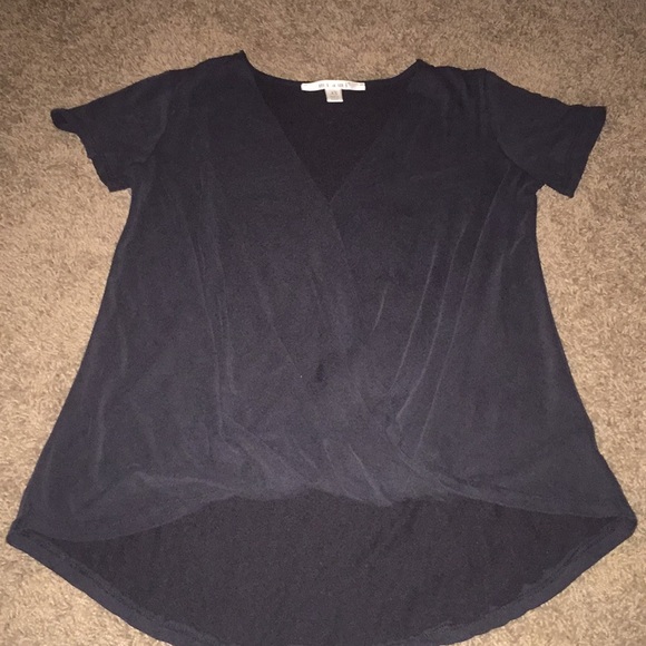 V neck twist top - Picture 2 of 2